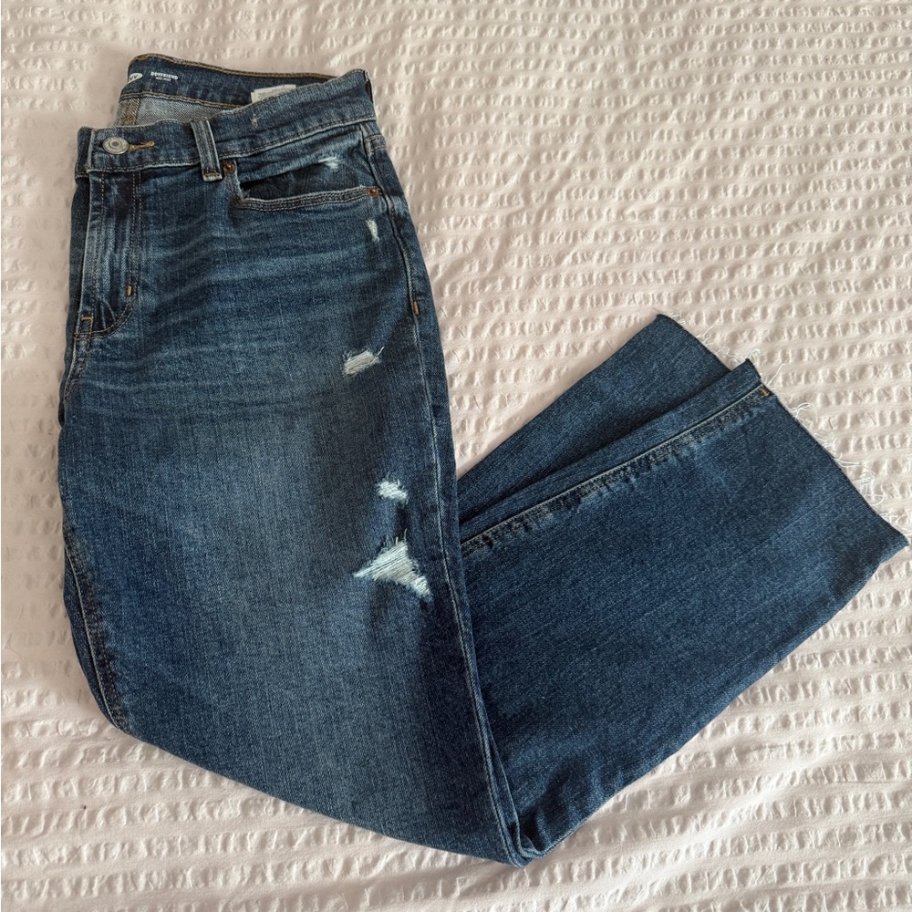 Old Dark Wash Distressed boyfriend Jeans